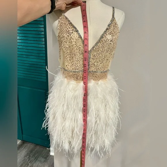 NWOT Galia LahavInspired Mini Dress Ostrich Feather & Sequin Detail  Customade